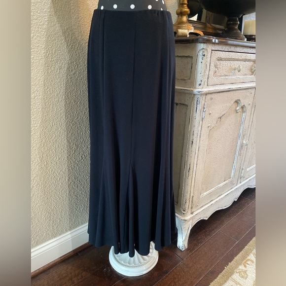 CAbi Dresses & Skirts - Cabi Vintage Maxi Circle Skirt, Size Medium, Black